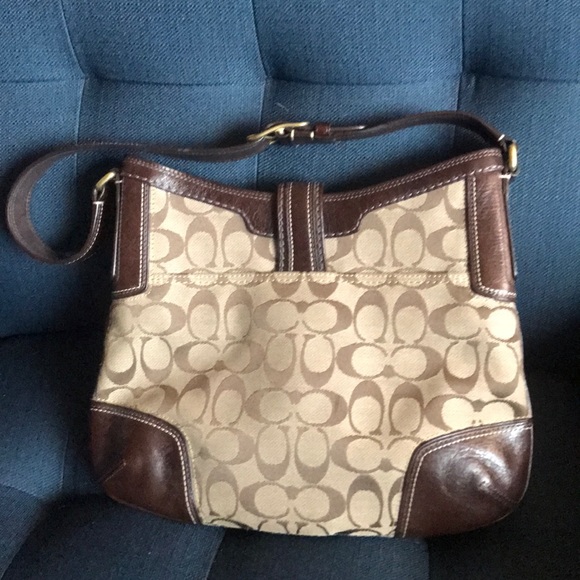 Coach Handbag - Picture 4 of 8